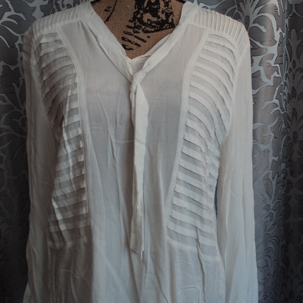 Tunic Style Top - Picture 4 of 8